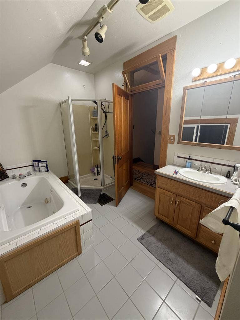 Roommate wanted! Close to UNC!