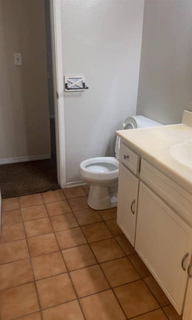 Unfurnished room for rent