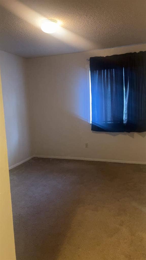 Unfurnished room for rent