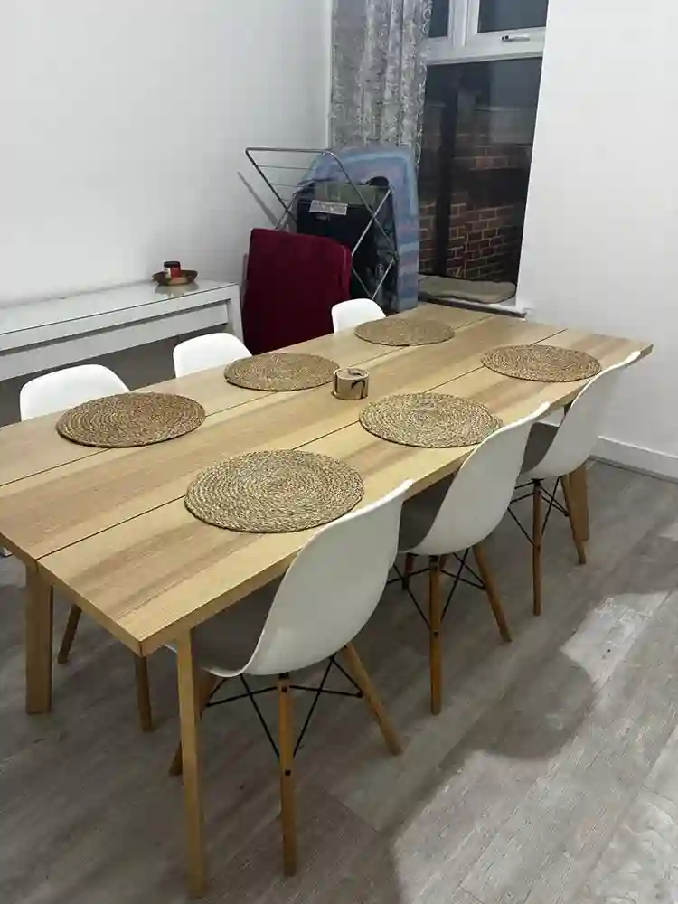 Looking for a housemate!