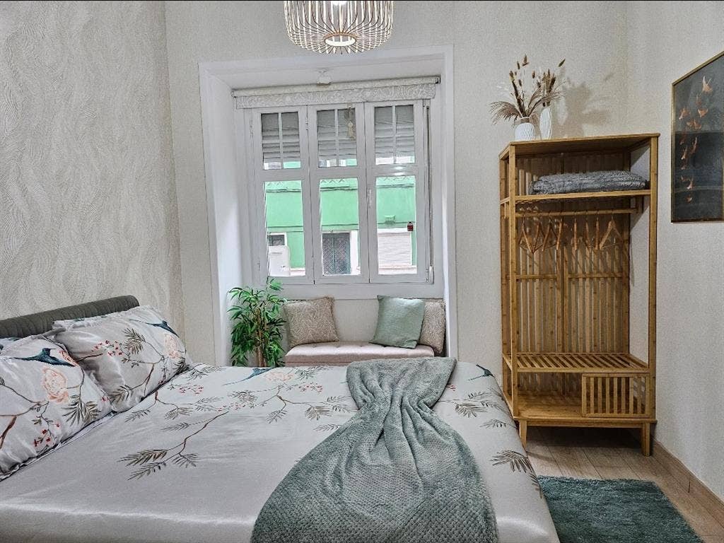 Double bedroom w/ private bathroom