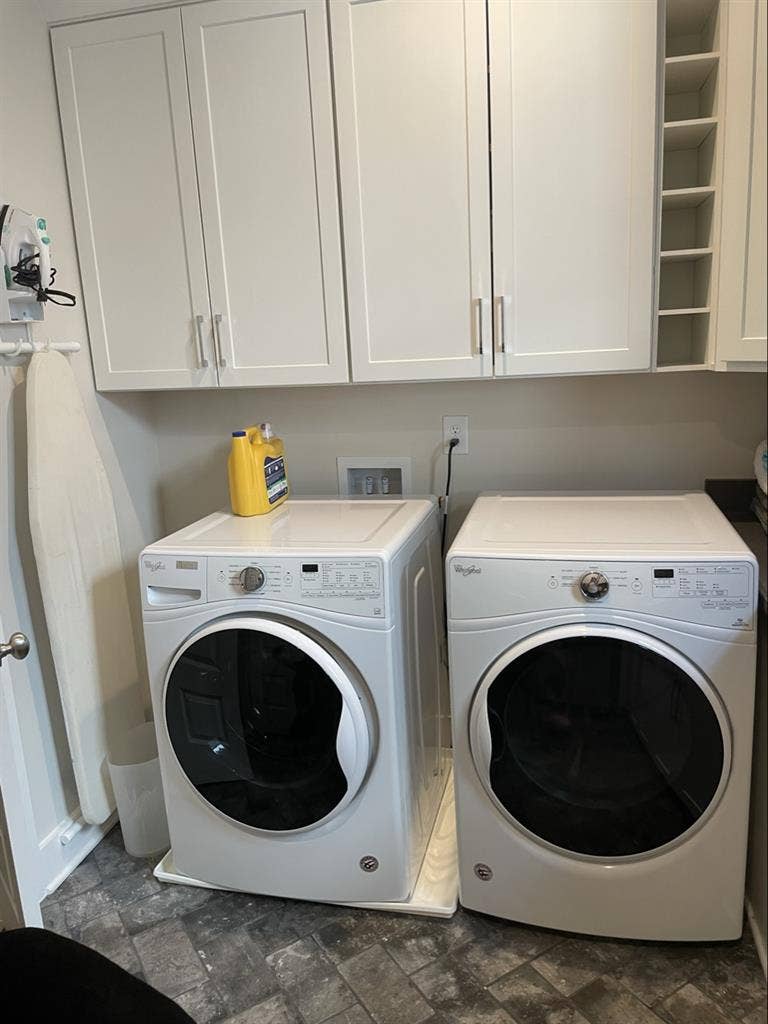 Furnished 1BR+ bath. Utils incld