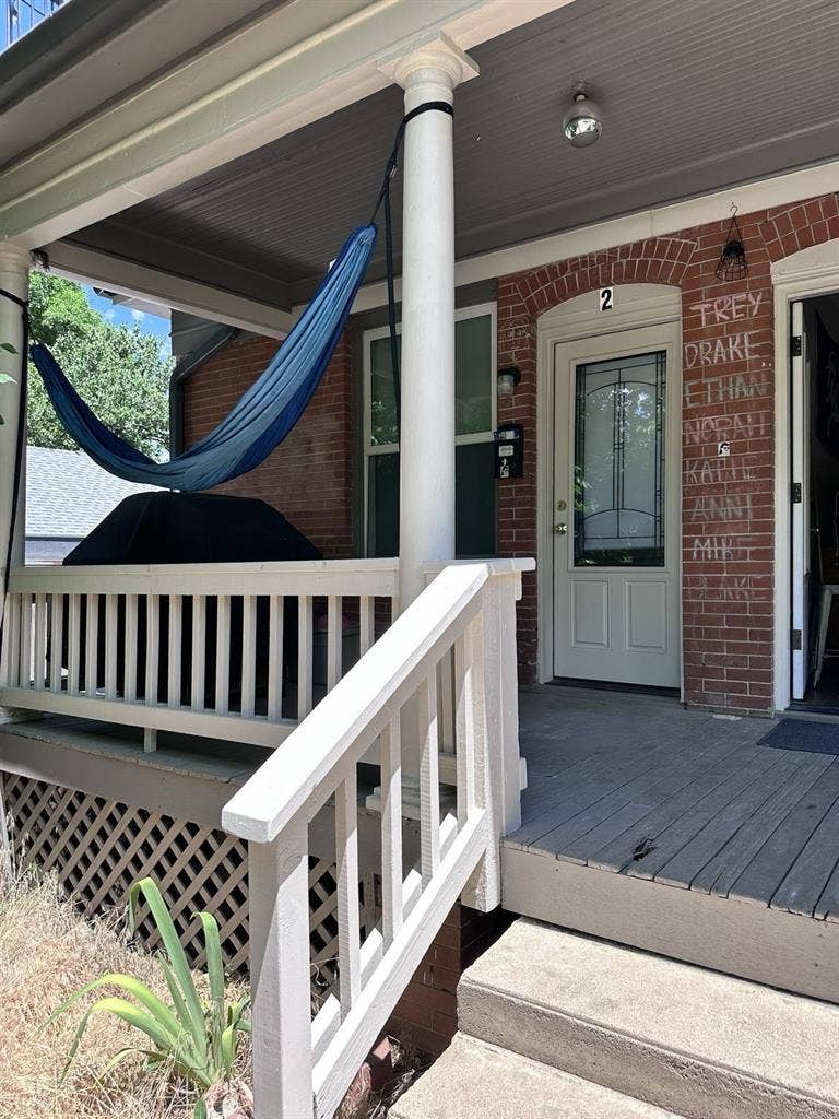 I am looking to sublease my room