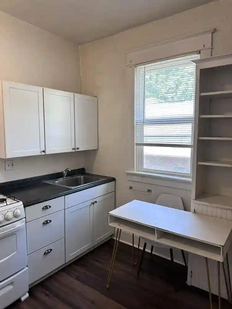 I am looking to sublease my room