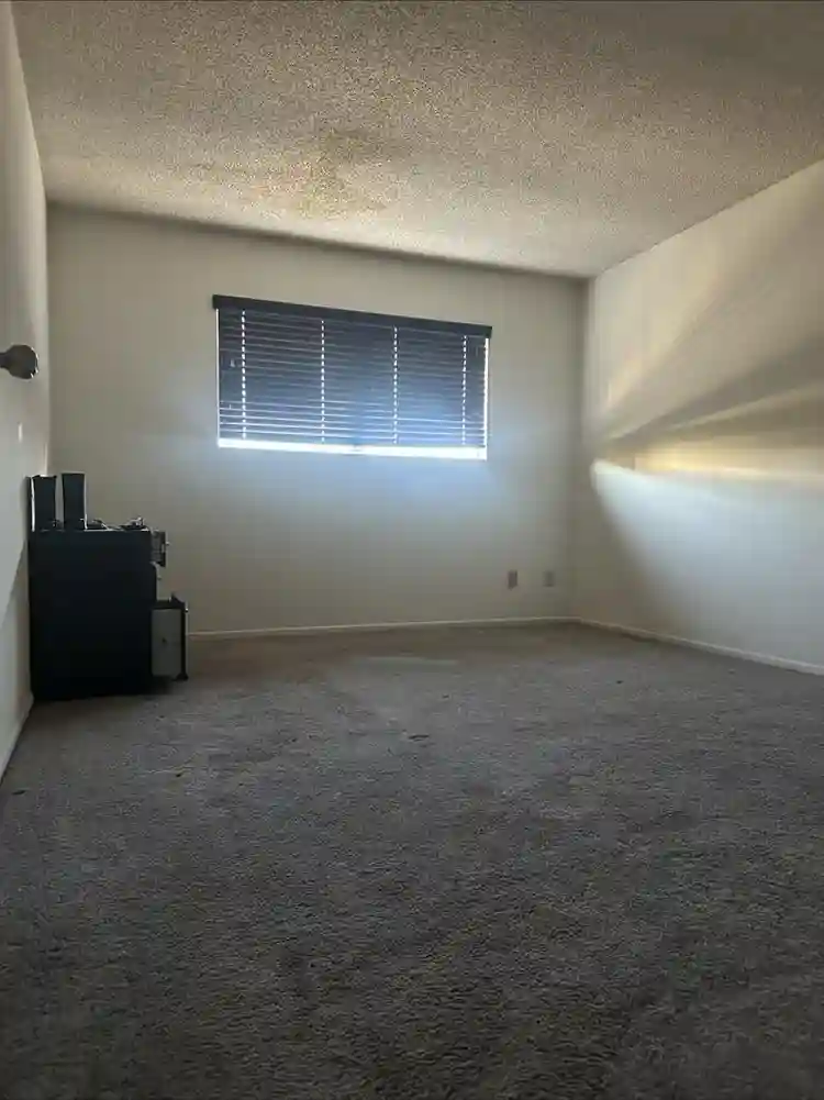 Townhouse style Shared apartment,