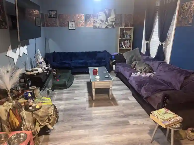 Furnished room and private bathroom