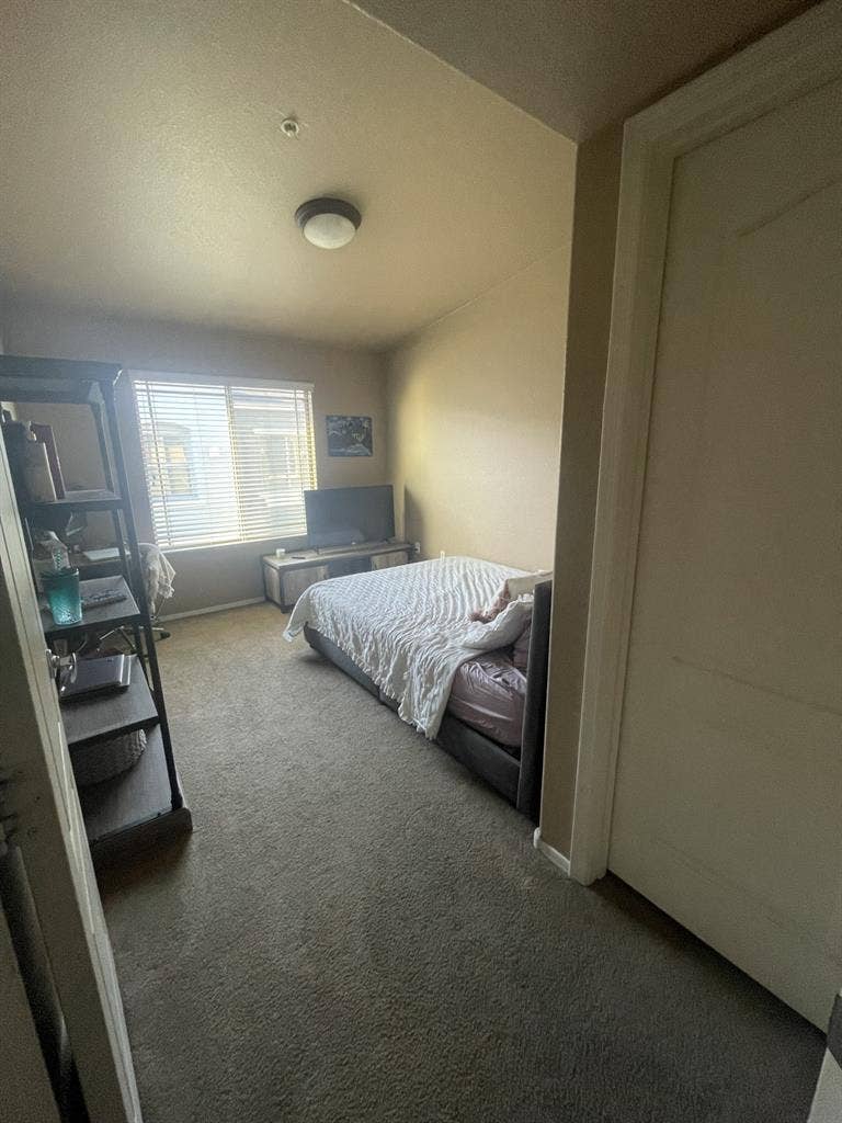 Private room in gated community!