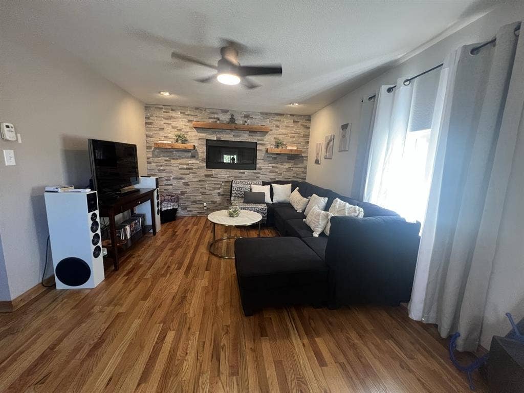 Furnished month to month room