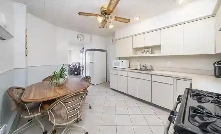 Bayonne 3-Bedroom Apt