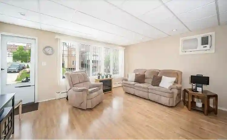 Bayonne 3-Bedroom Apt