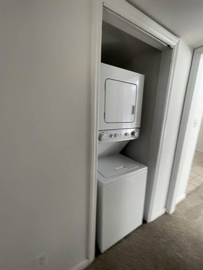 URGENT SUBLEASE AVAILABLE!!!