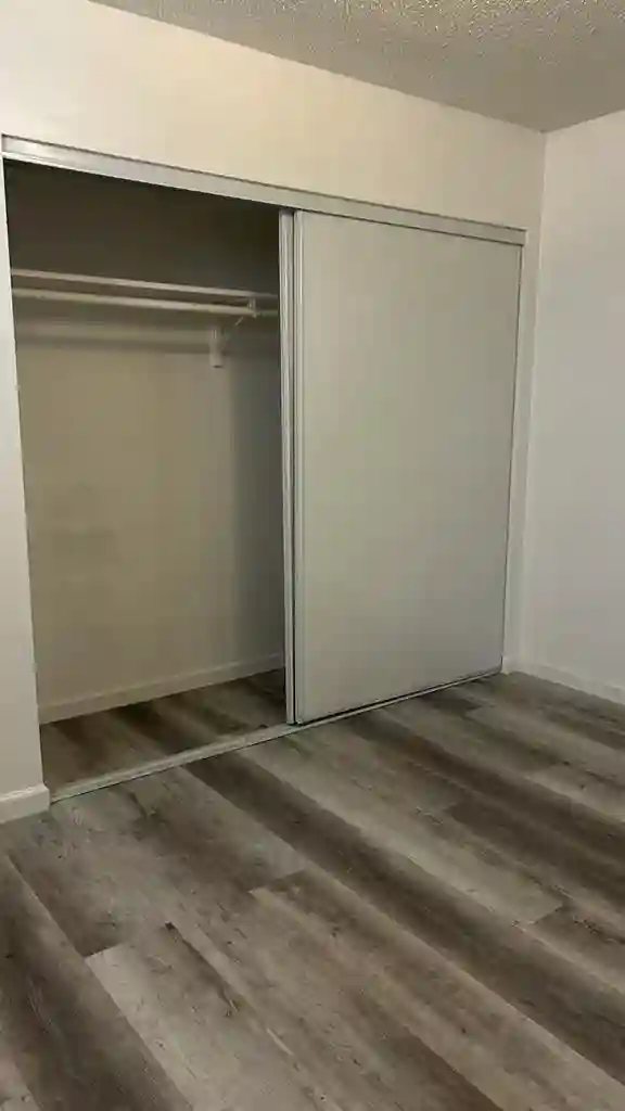 Cozy Lake Merritt Room for Rent