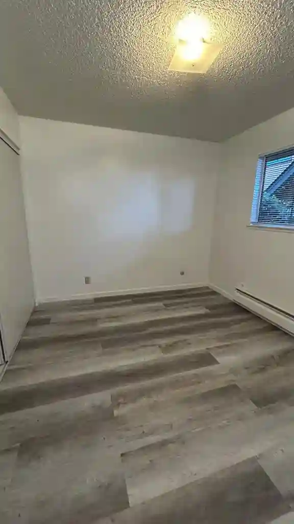 Cozy Lake Merritt Room for Rent