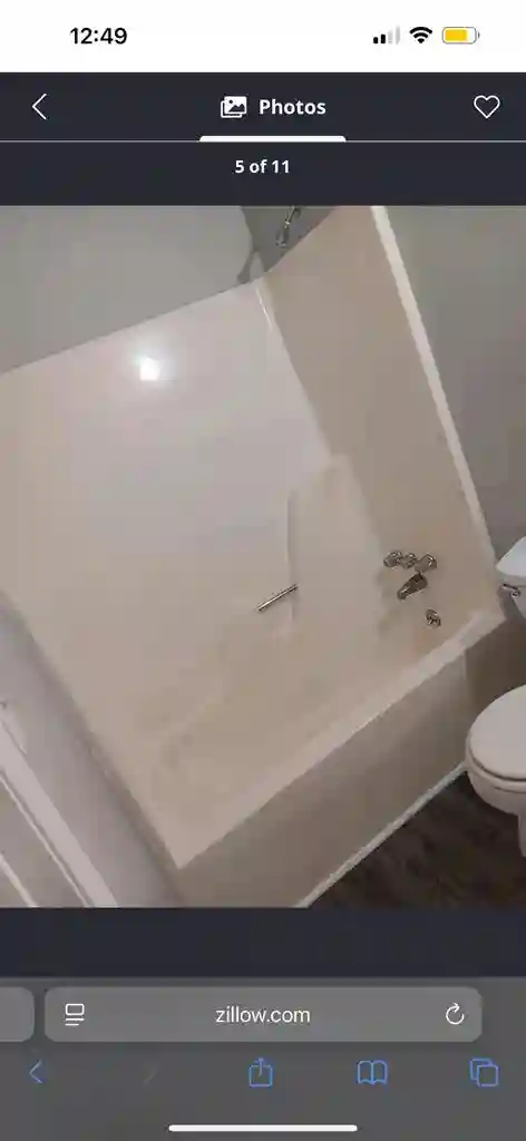 Looking for a female roommate