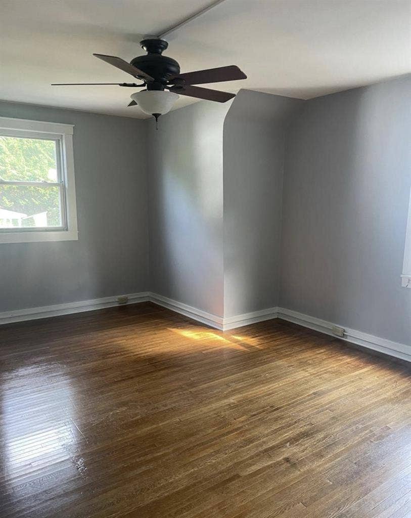 Looking for Roommates