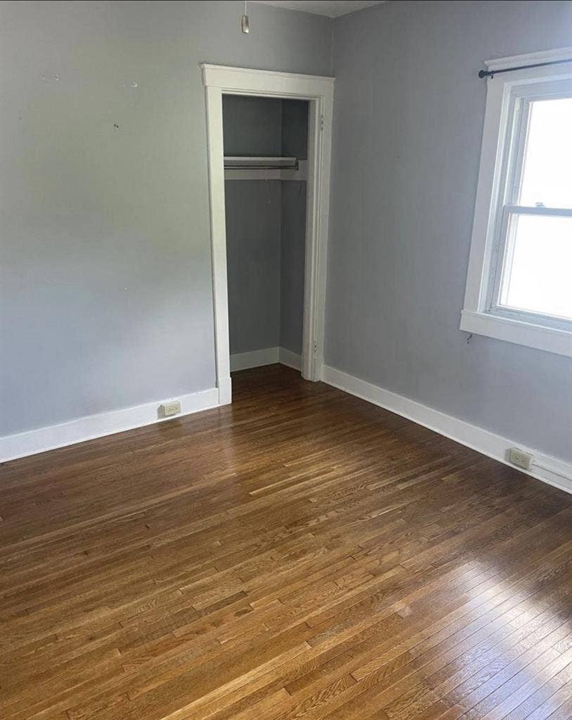 Looking for Roommates