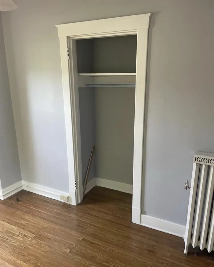 Looking for Roommates