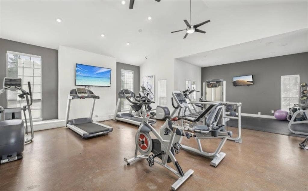 Private bath and in-unit W/D