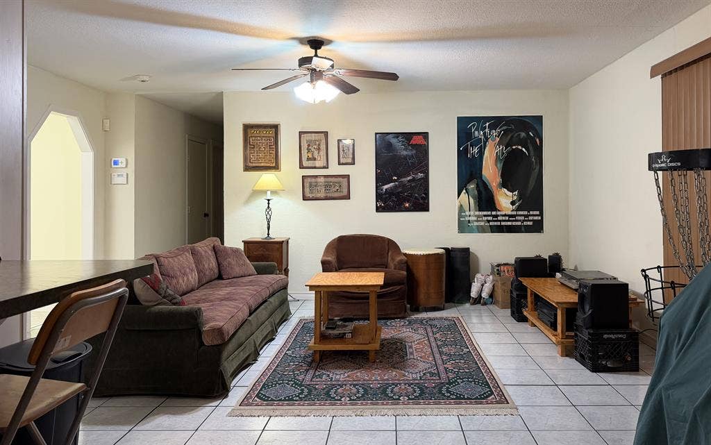 Seeking 3rd Roommate - East Austin