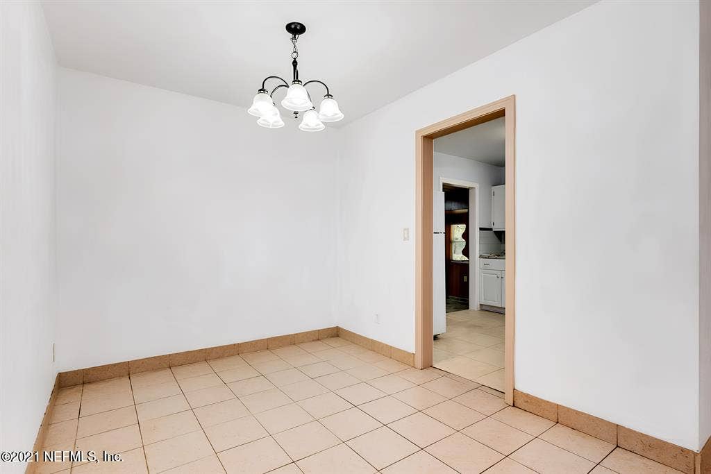 6 BR in Jacksonville