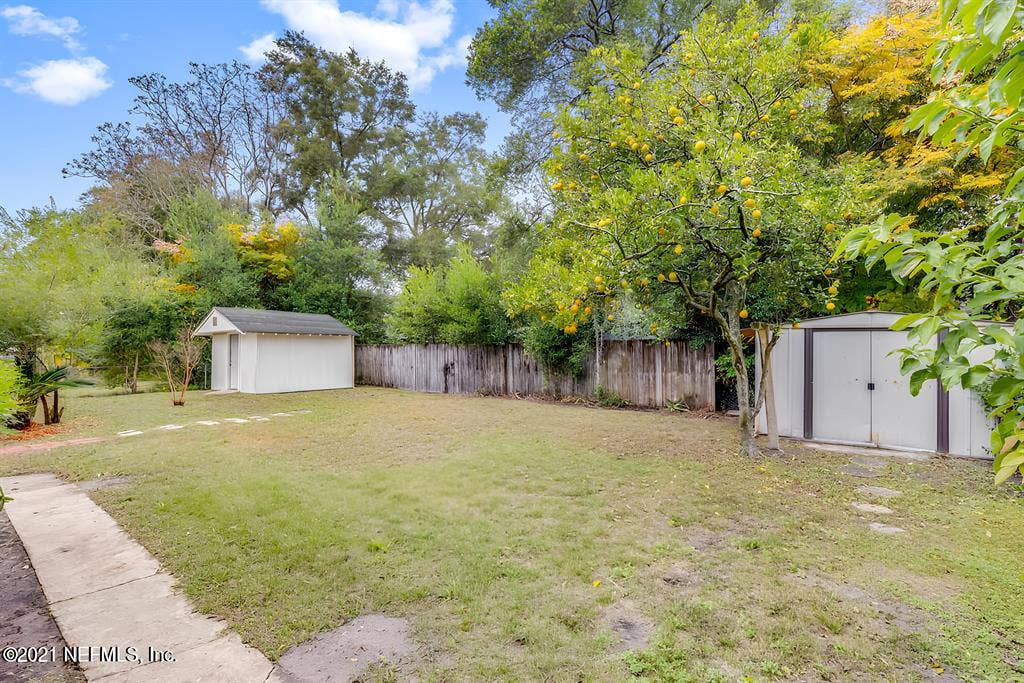 6 BR in Jacksonville