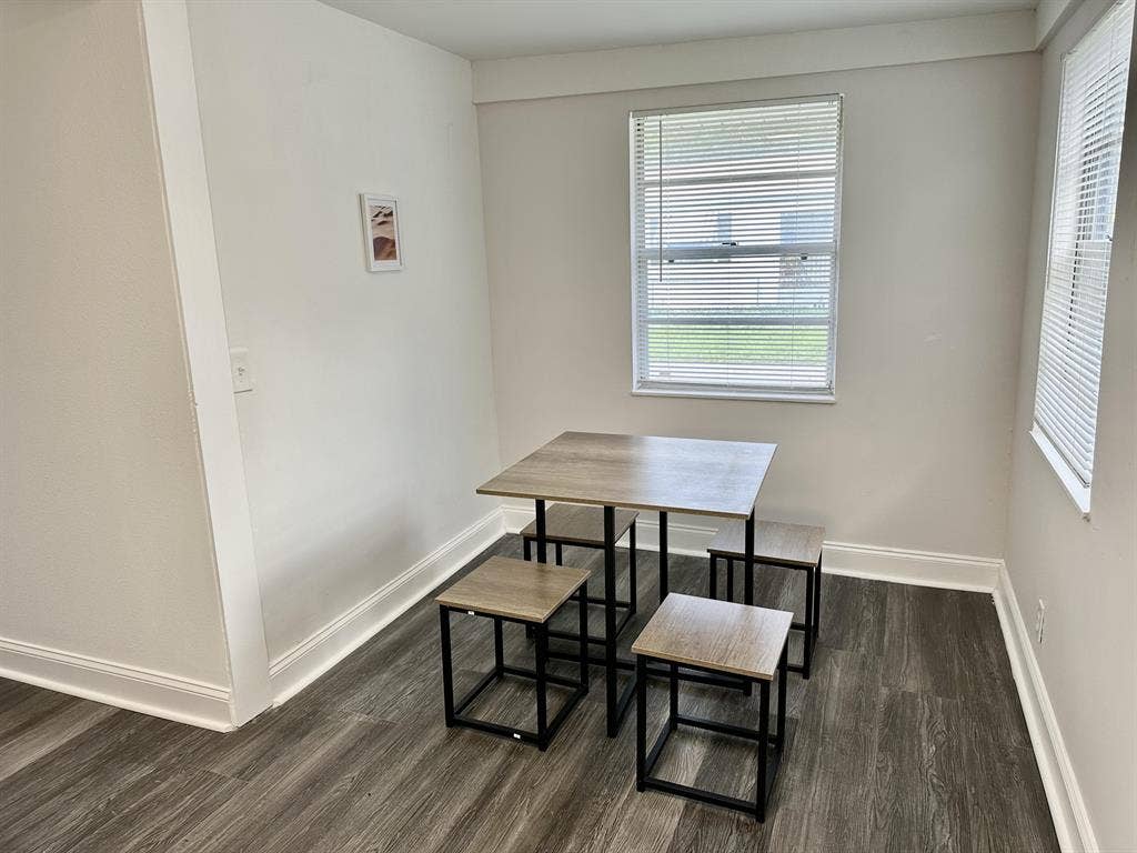 4 BR in Tampa
