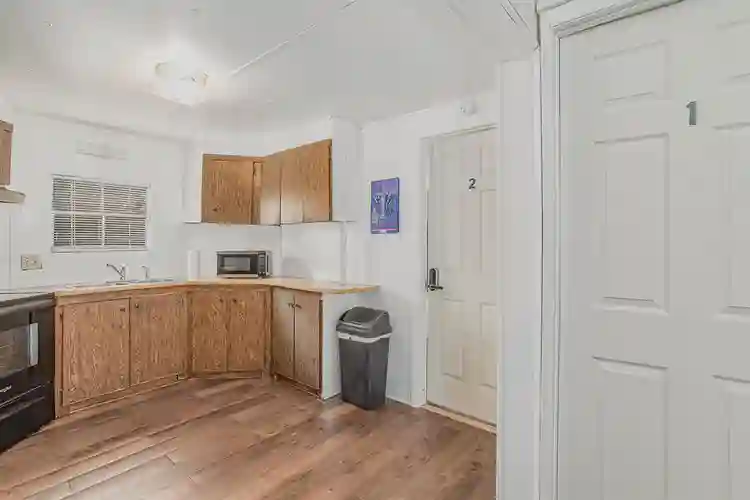 6 BR in Jacksonville