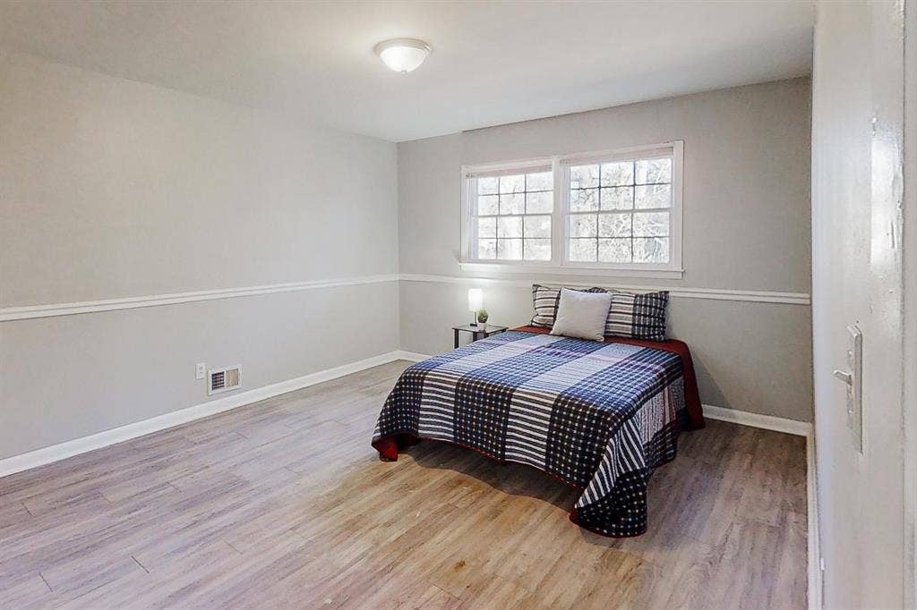 9 BR in Atlanta