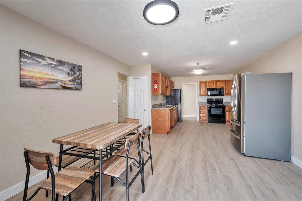 8 BR in Phoenix