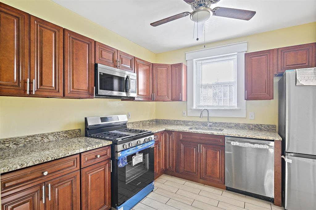 6 BR in Baltimore