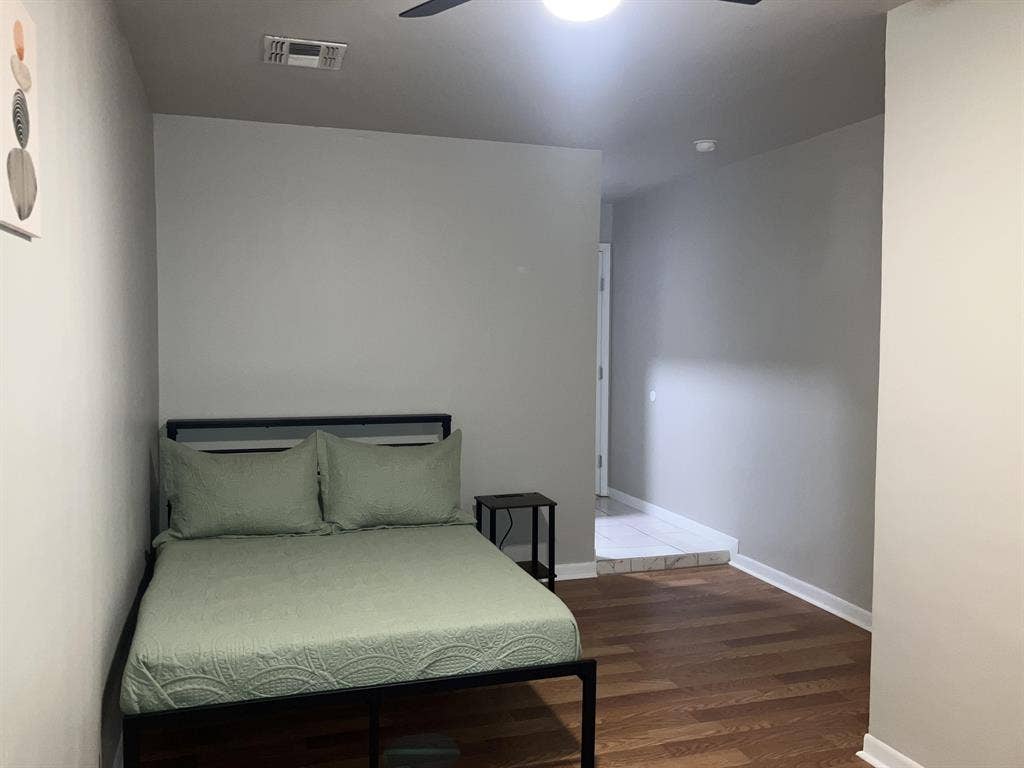 6 BR in Houston