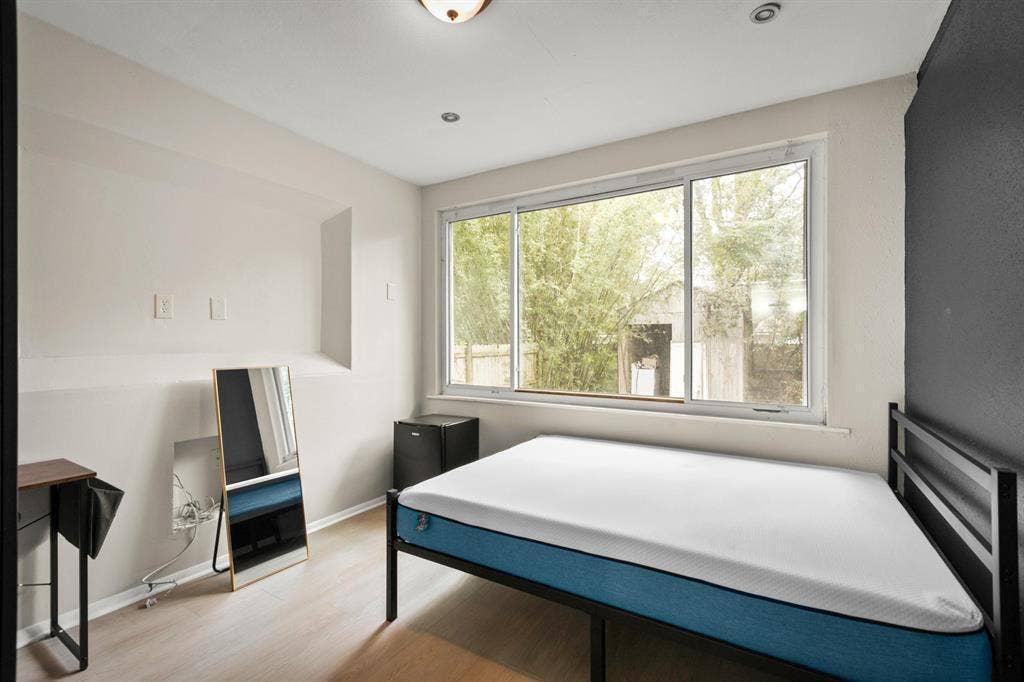 8 BR in Jacksonville