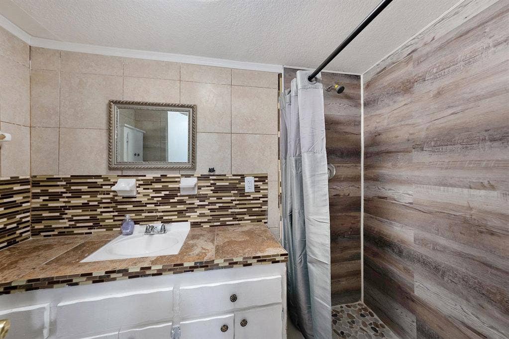 5 BR in St. Petersburg