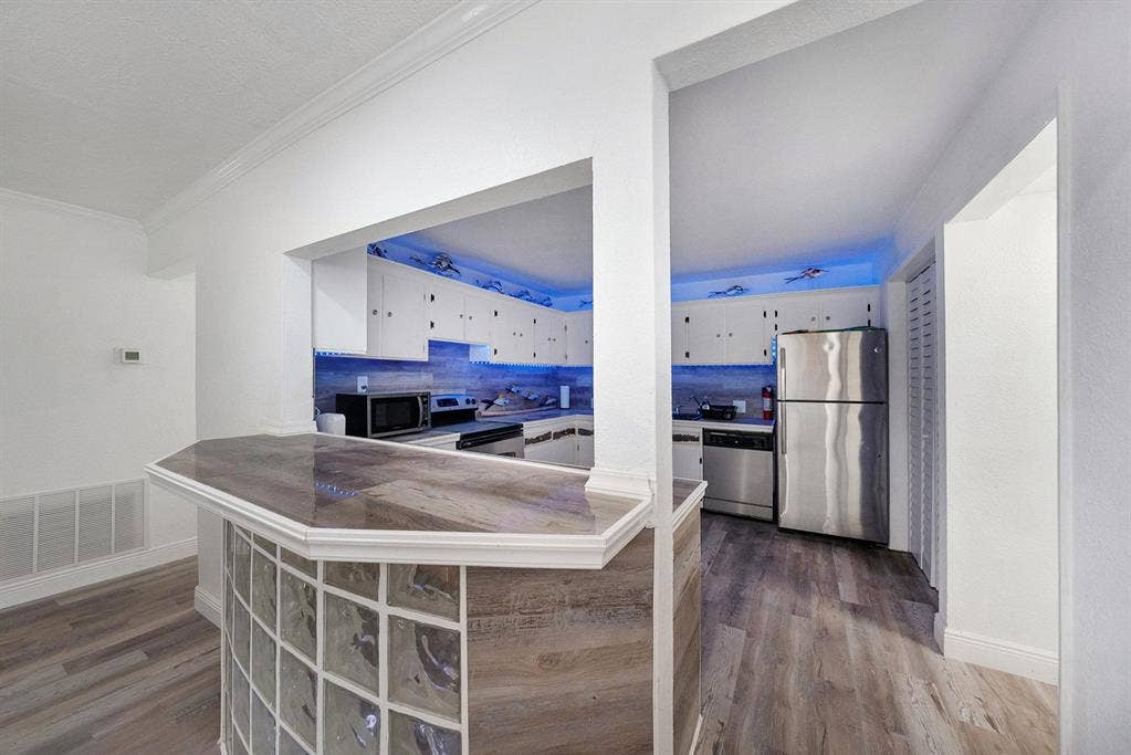 5 BR in St. Petersburg