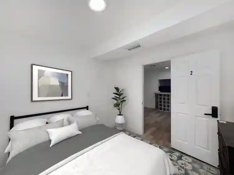 5 BR in St. Petersburg