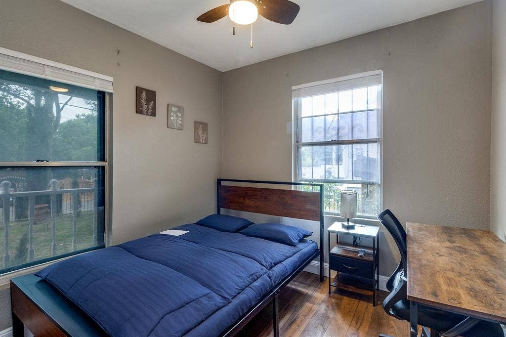 7 BR in Dallas