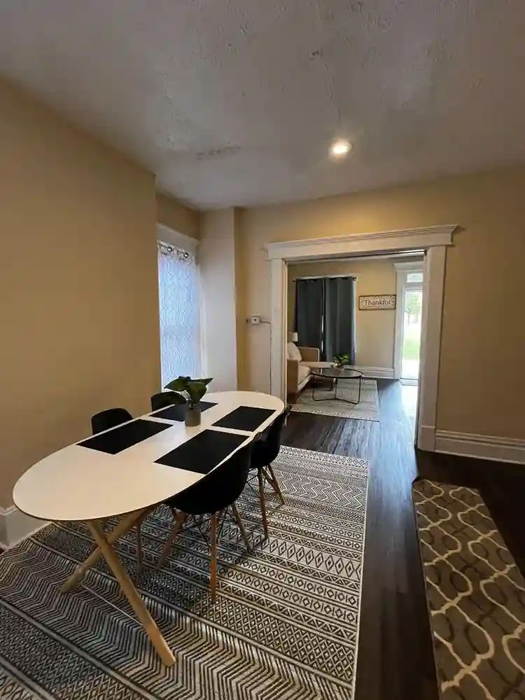 3 BR in Columbus