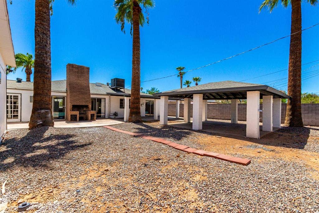 8 BR in Phoenix