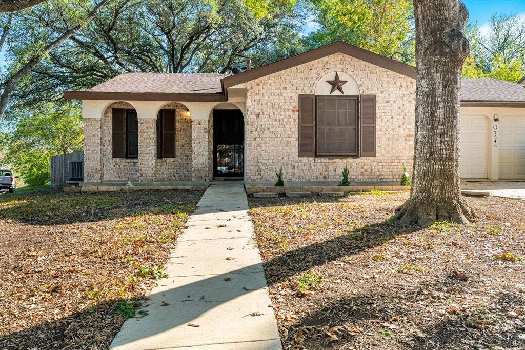 5 BR in Live Oak