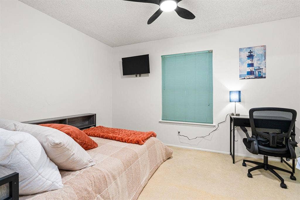 5 BR in Live Oak