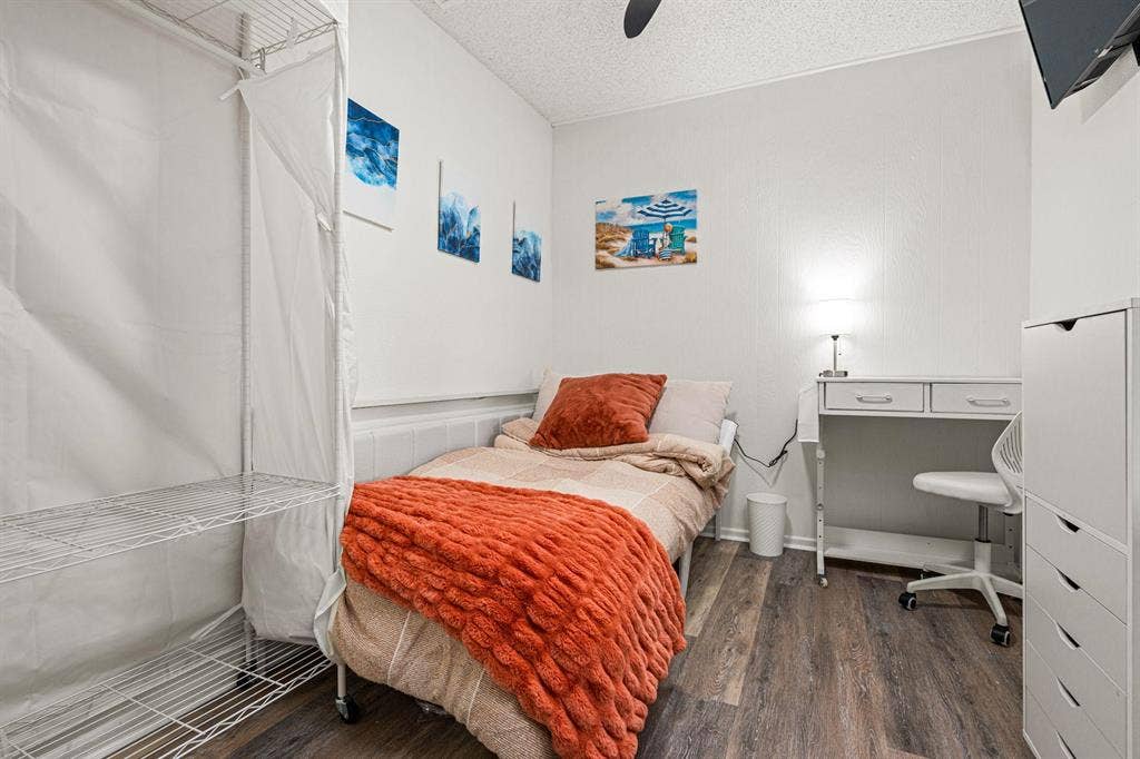 5 BR in Live Oak