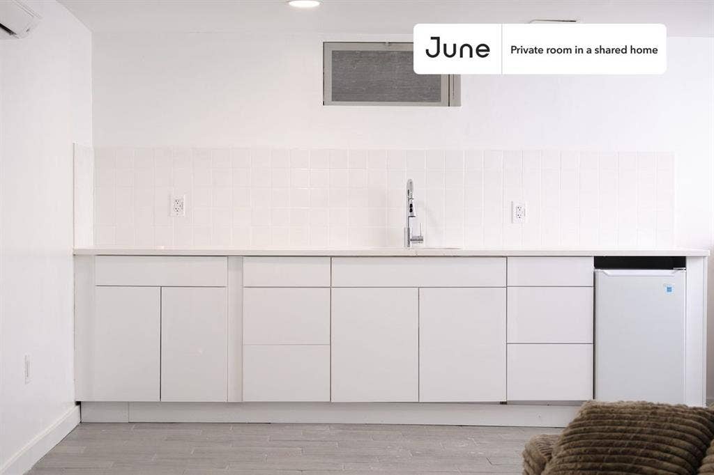 4 BR in New York City