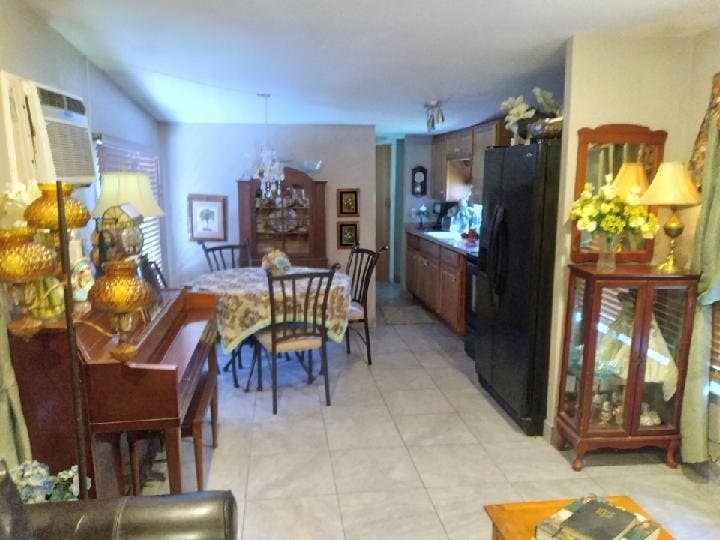 Private Room & Bath No Deposit