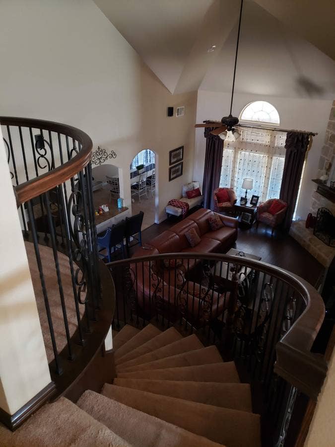 Furnished/Private Bath/UTILI INCLUD