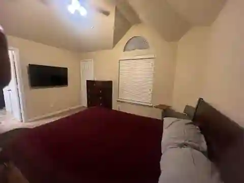 Furnished/Private Bath/UTILI INCLUD