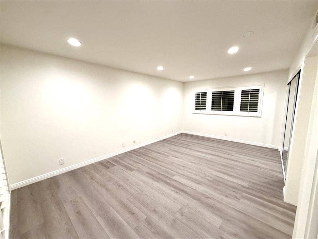 Irvine private primary ensuite