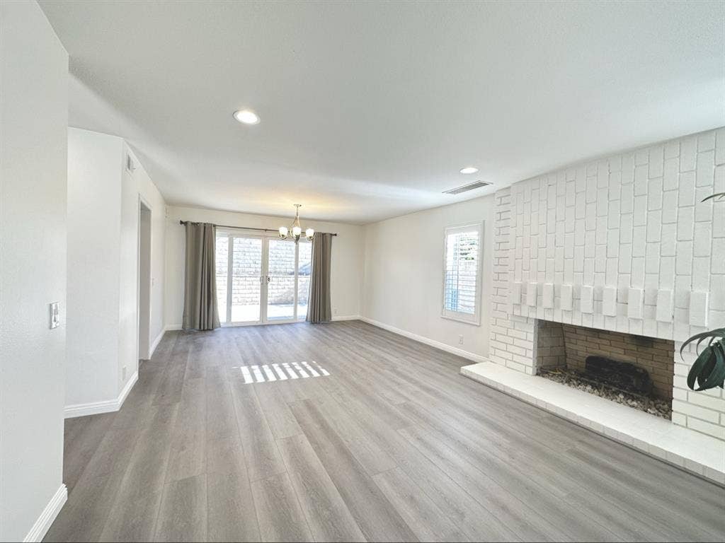 Irvine private primary ensuite