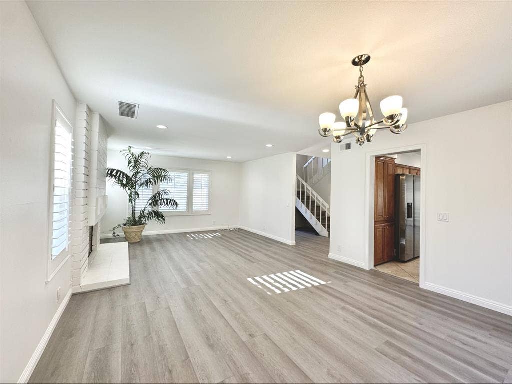 Irvine private primary ensuite