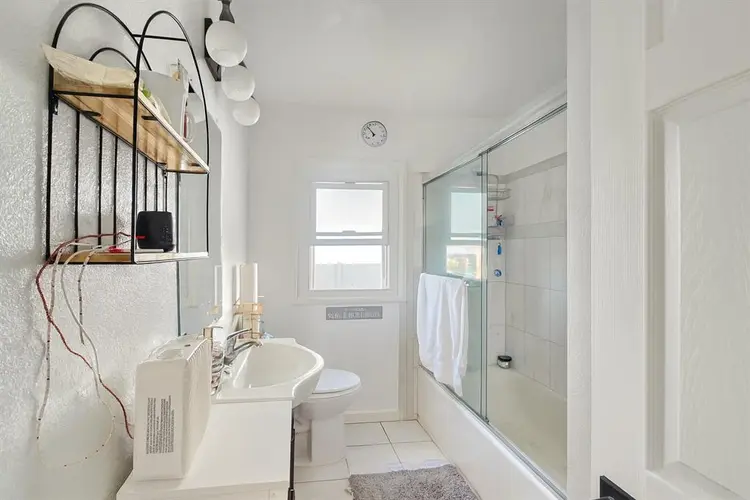 Private room for rent