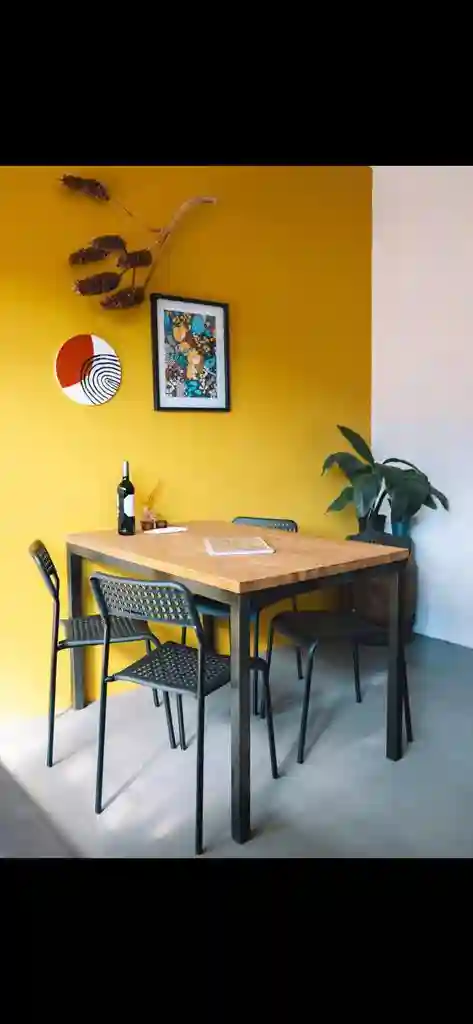 A Lovely one bedroom full suite